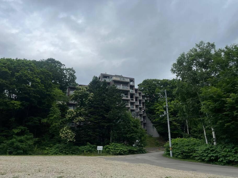フューデイズコンドミニアム定山渓201号室 Apartman Szapporo Kültér fotó